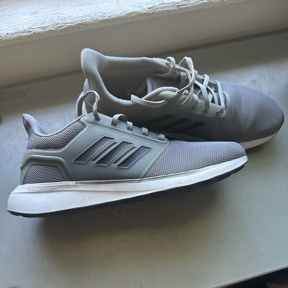 Men's Adidas Grey Athletic Trainers - Picture 3 of 6